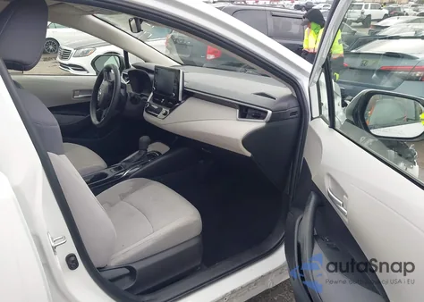 2021 Toyota Corolla Hybrid Le z USA, uszkodzony, nr VIN JTDEAMDE2MJ031797